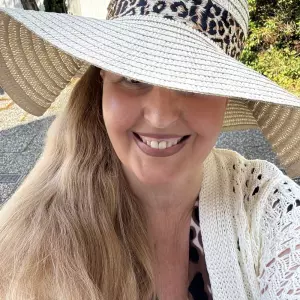 Namast� Chloe Sandra Milzewski